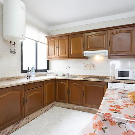 Live Cruz Guigou Apartment
